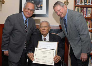 William Worthy Receives Lyons Award