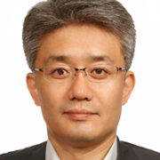 Headshot of Kyoungtae Kim