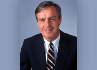 Reg Murphy, NF ’60, a leading news executive in Atlanta, San Francisco and Baltimore, dies at 90