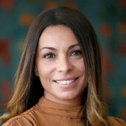 Headshot of Simone Iglesia