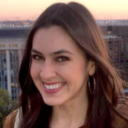 Headshot of Taylor Lorenz