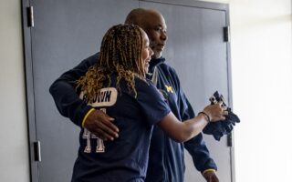How journalist Kent Babb used text messages to write about a daughter struggling to connect with her football star father
