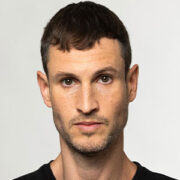 Headshot of Hilo Glazer