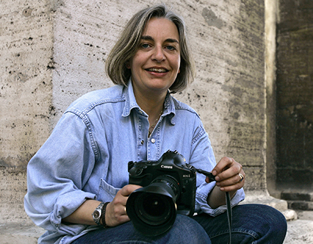 Anja Niedringhaus in April 2005 (AP Photo/Peter Dejong)