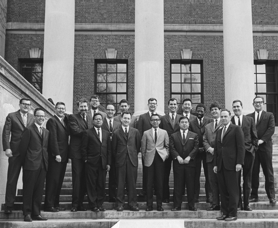 Ralph Hancox (first row, fourth from left) with the Nieman class of 1966