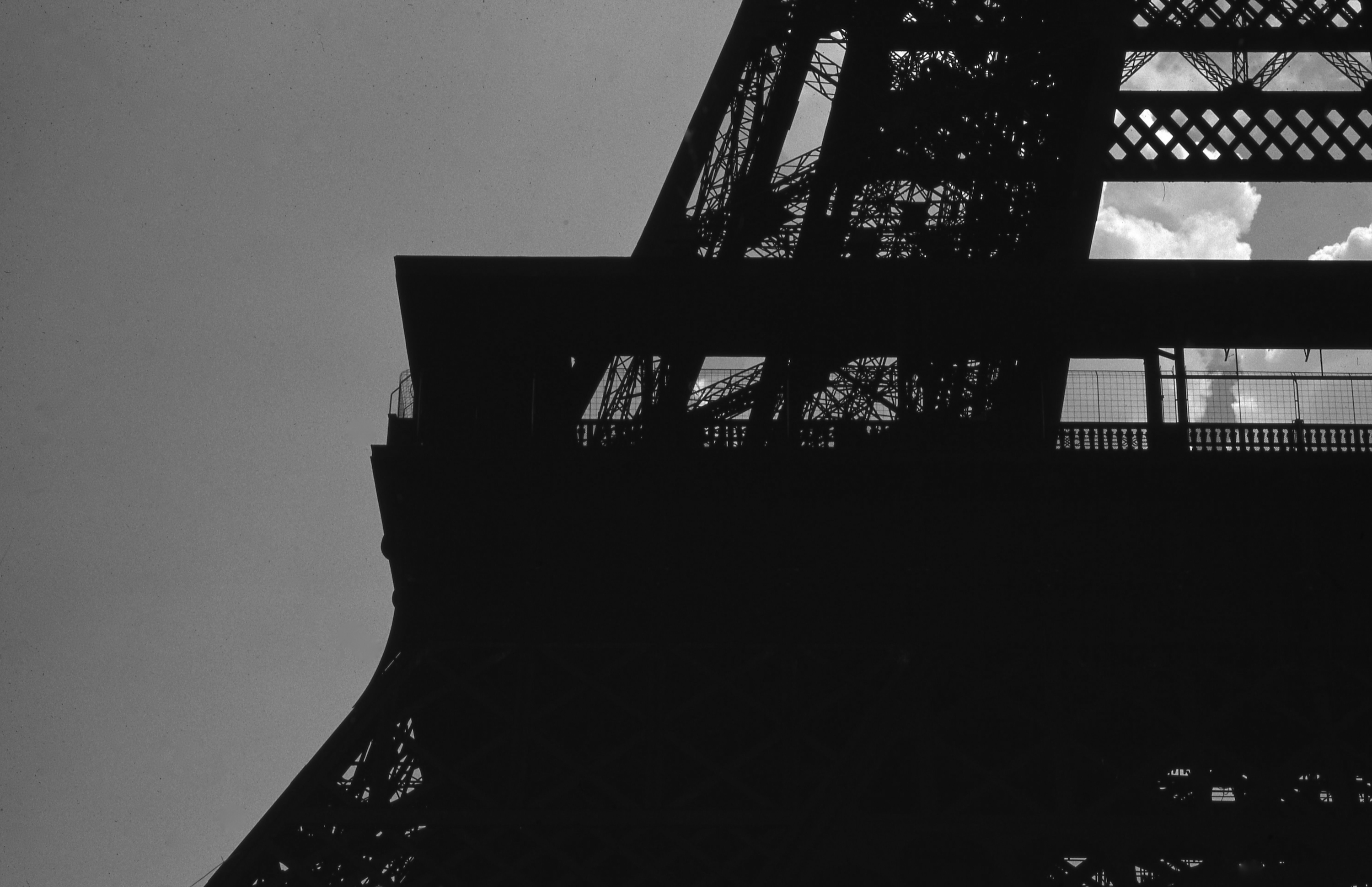 The Eiffel Tower in Paris in a photo from "Recovered Memory: New York and Paris 1960-1980" 