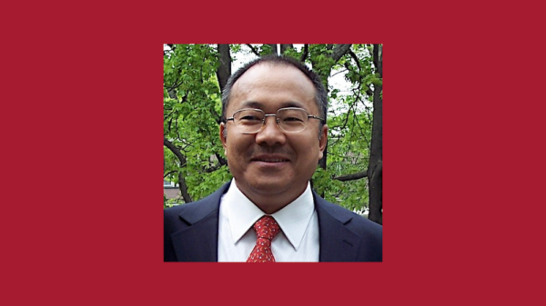 Chinese journalist and 2007 Nieman Fellow Dong Yuyu at the Nieman Foundation in 2007